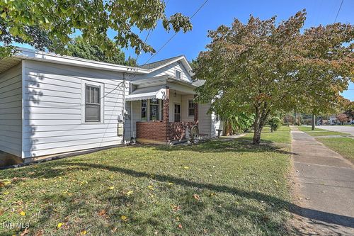 277 Main St, Bluff City, TN, 37618-2809 | Card Image