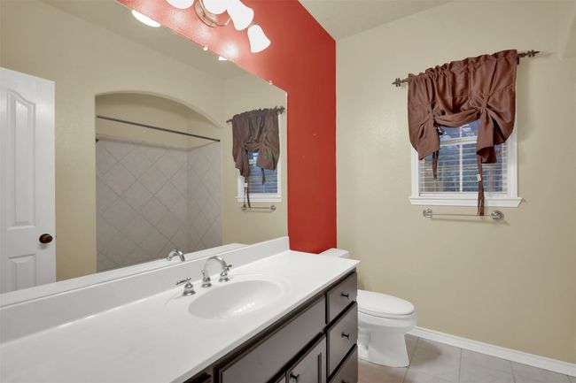 2300 Willow Ln, House other with 3 bedrooms, 2 bathrooms and 4 parking in Taylor TX | Image 31