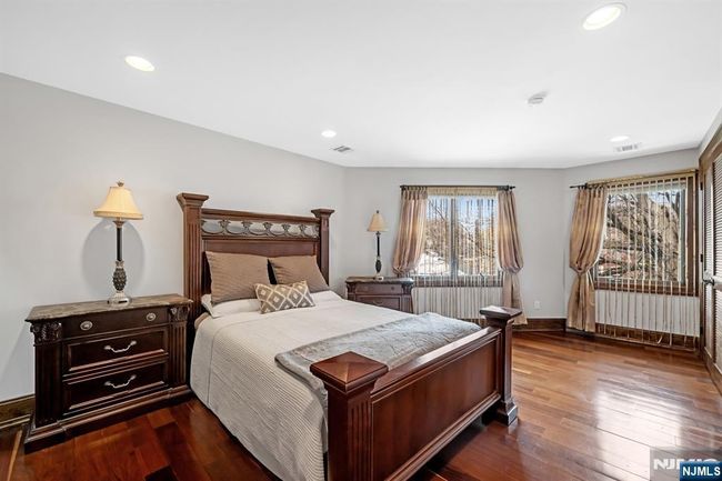 10 Fox Ter, House other with 6 bedrooms, 8 bathrooms and null parking in Cliffside Park NJ | Image 30