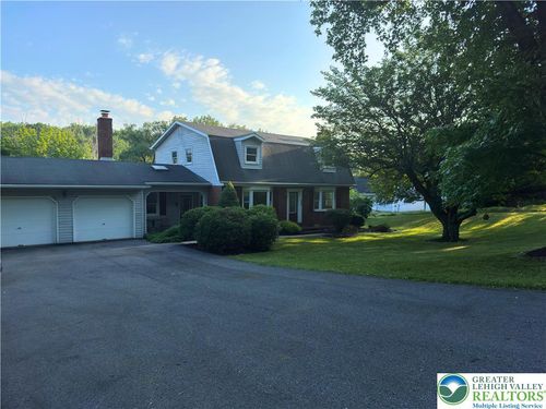5271 Hillside Rd, NORTHAMPTON, PA, 18067-9720 | Card Image
