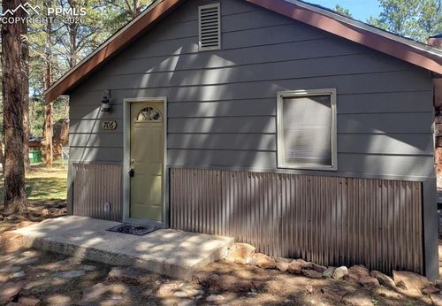 706 W Bowman Ave, Woodland Park, CO, 80863-1001 | Card Image