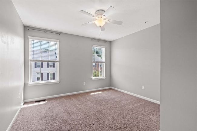 1004 Pointe View Dr, Townhouse with 3 bedrooms, 3 bathrooms and 2 parking in Mars PA | Image 24