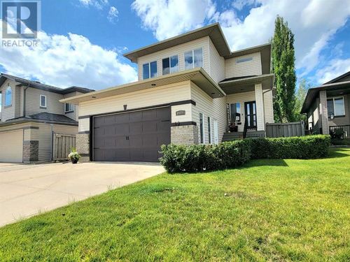 6646 112 St, Grande Prairie, AB, T8W0B1 | Card Image