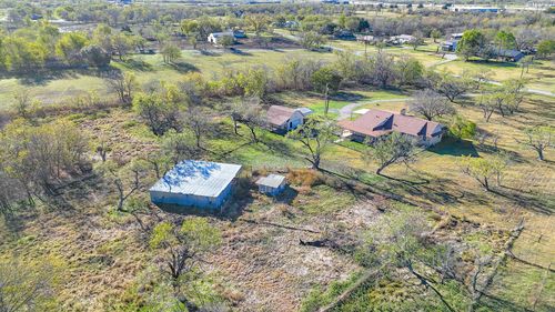 735 Se County Road 0025, Corsicana, TX, 75109-0403 | Card Image
