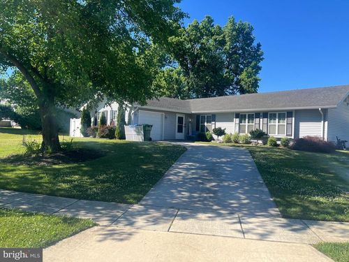 7 Holmes Ln, MARLTON, NJ, 08053-1911 | Card Image