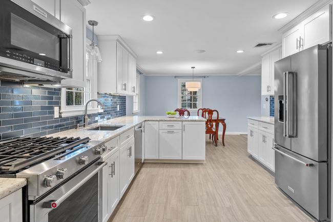494 Broad St, House other with 4 bedrooms, 3 bathrooms and null parking in Windsor CT | Image 4