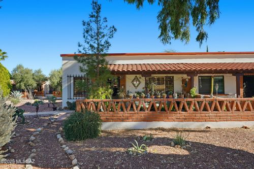 337 S Paseo Cerro, Green Valley, AZ, 85614-0942 | Card Image