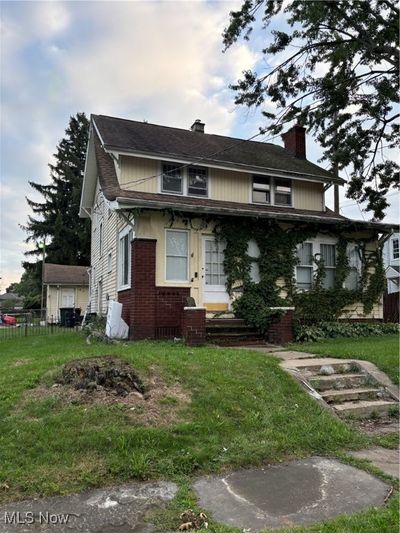 1332 21st Street Nw, House other with 3 bedrooms, 1 bathrooms and null parking in Canton OH | Image 1