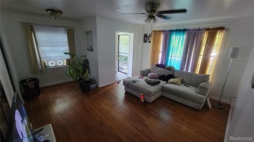 20931 Pickford St, Detroit, MI, 48219-2427 | Card Image