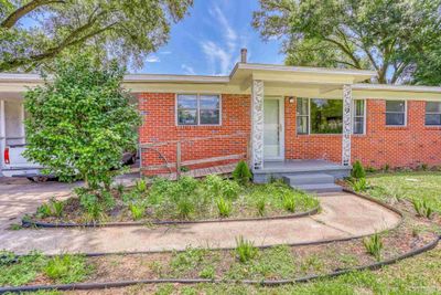 18 S 72nd Ave, House other with 3 bedrooms, 2 bathrooms and 2 parking in Pensacola FL | Image 2