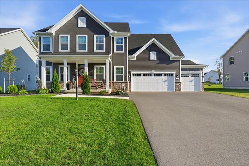 67 Robert Michaels Run, Penfield, NY, 14526-9583 | Card Image