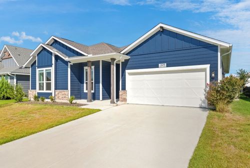 329 Charli Cir, Liberty Hill, TX, 78642-2089 | Card Image