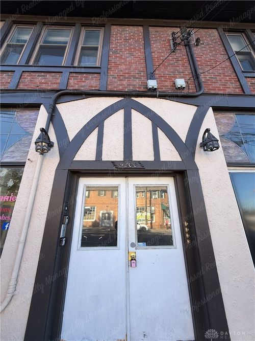 1-5200 Montgomery Road, Cincinnati, OH, 45212 | Card Image