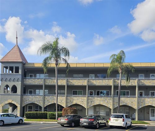 apt-42-2462 Brazilia Dr, CLEARWATER, FL, 33763-3712 | Card Image