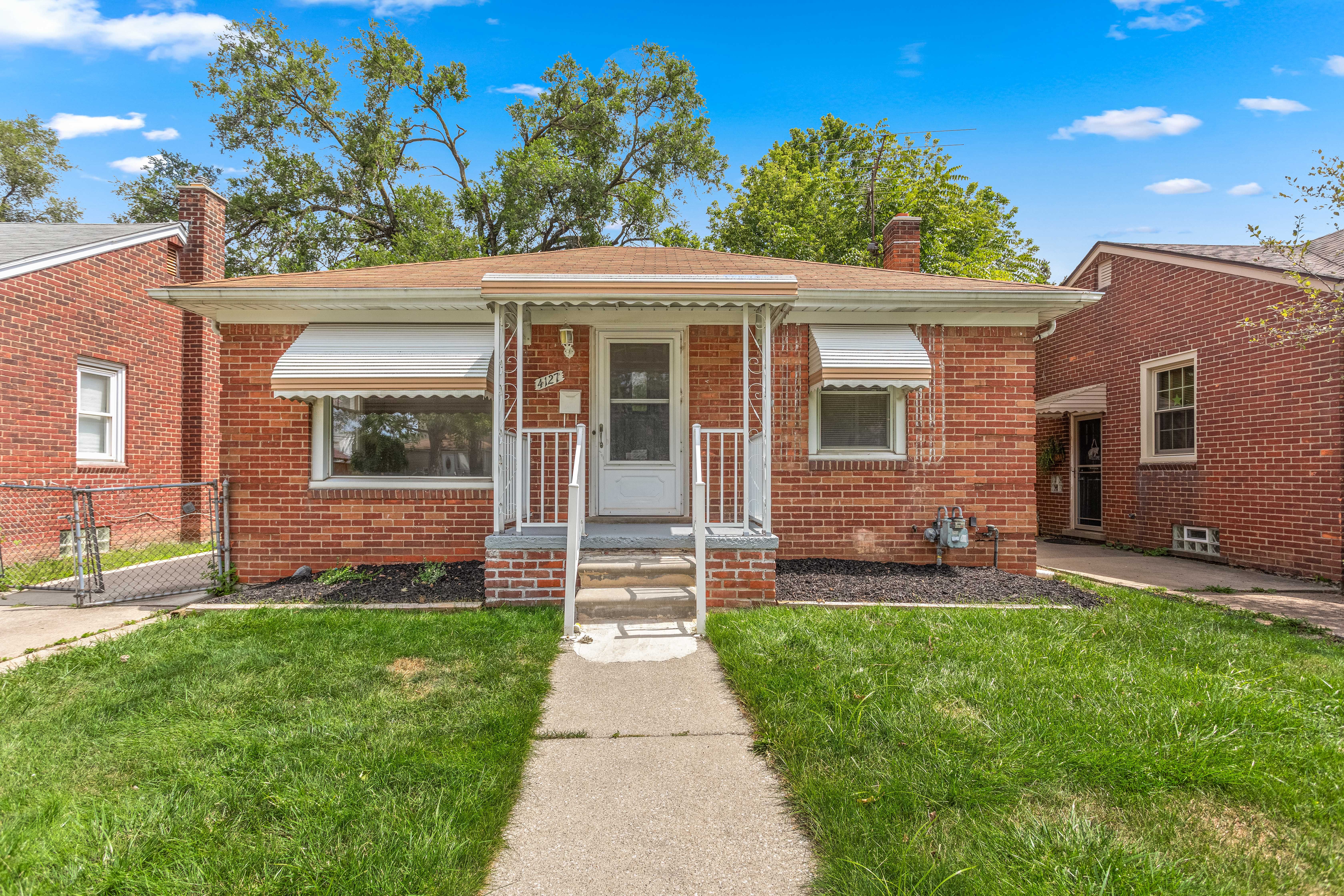 Howard St, Lincoln Park, MI 48146