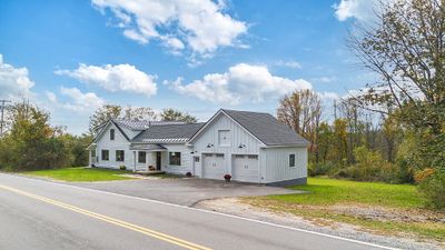 270 Winthrop Street, House other with 4 bedrooms, 2 bathrooms and null parking in Hallowell ME | Image 3