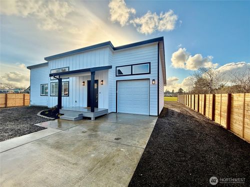 465 Octopus Ave Ne, Ocean Shores, WA, 98569-9412 | Card Image