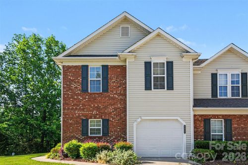 8917 Cinnabay Dr, Charlotte, NC, 28216-2189 | Card Image