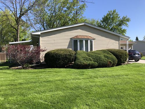 36531 N Douglas Terrace, Gurnee, IL, 60031 | Card Image