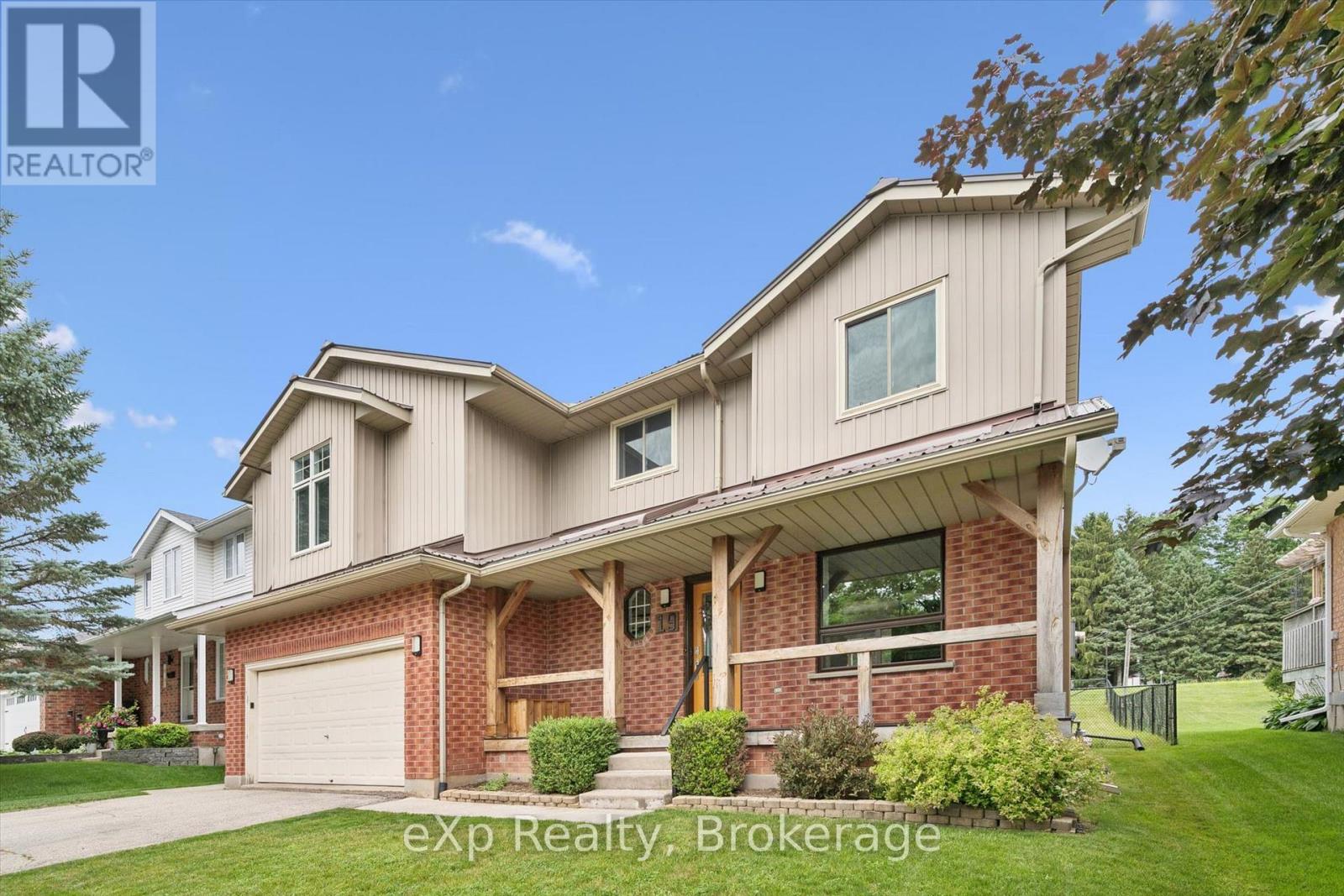 Residential in Centre Wellington (Elora/Salem) 5