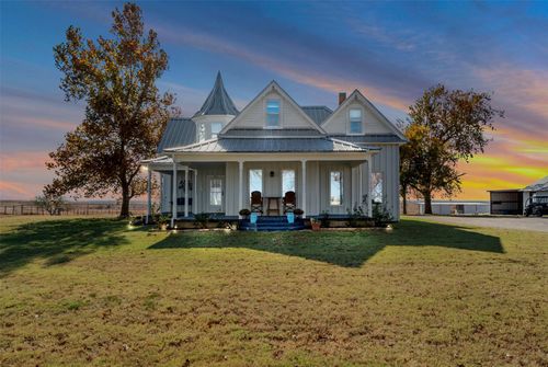 945 Quarter Horse Ln, Bellevue, TX, 76228-2498 | Card Image