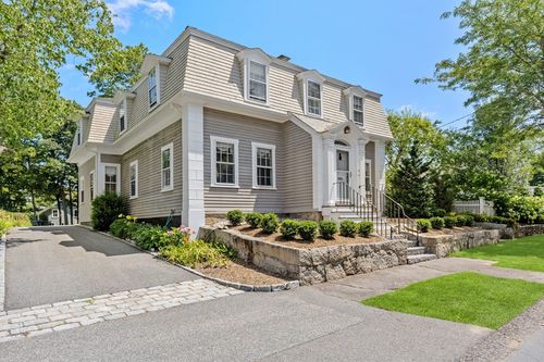 33 Fearing Rd, Hingham, MA, 02043-1836 | Card Image
