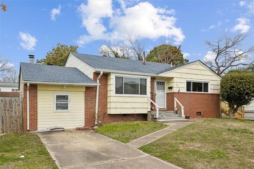 549 Longfellow Ave, Virginia Beach, VA, 23462-2065 | Card Image
