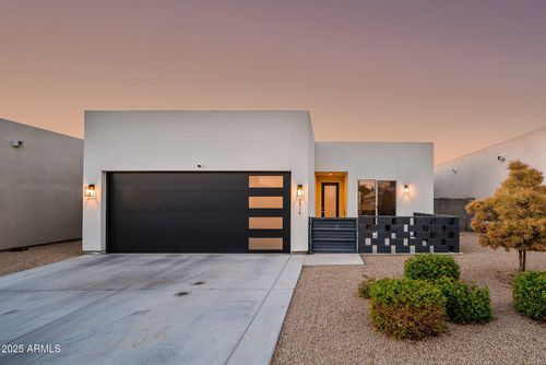 2914 E Blanche Dr, Phoenix, AZ, 85032-4567 | Card Image