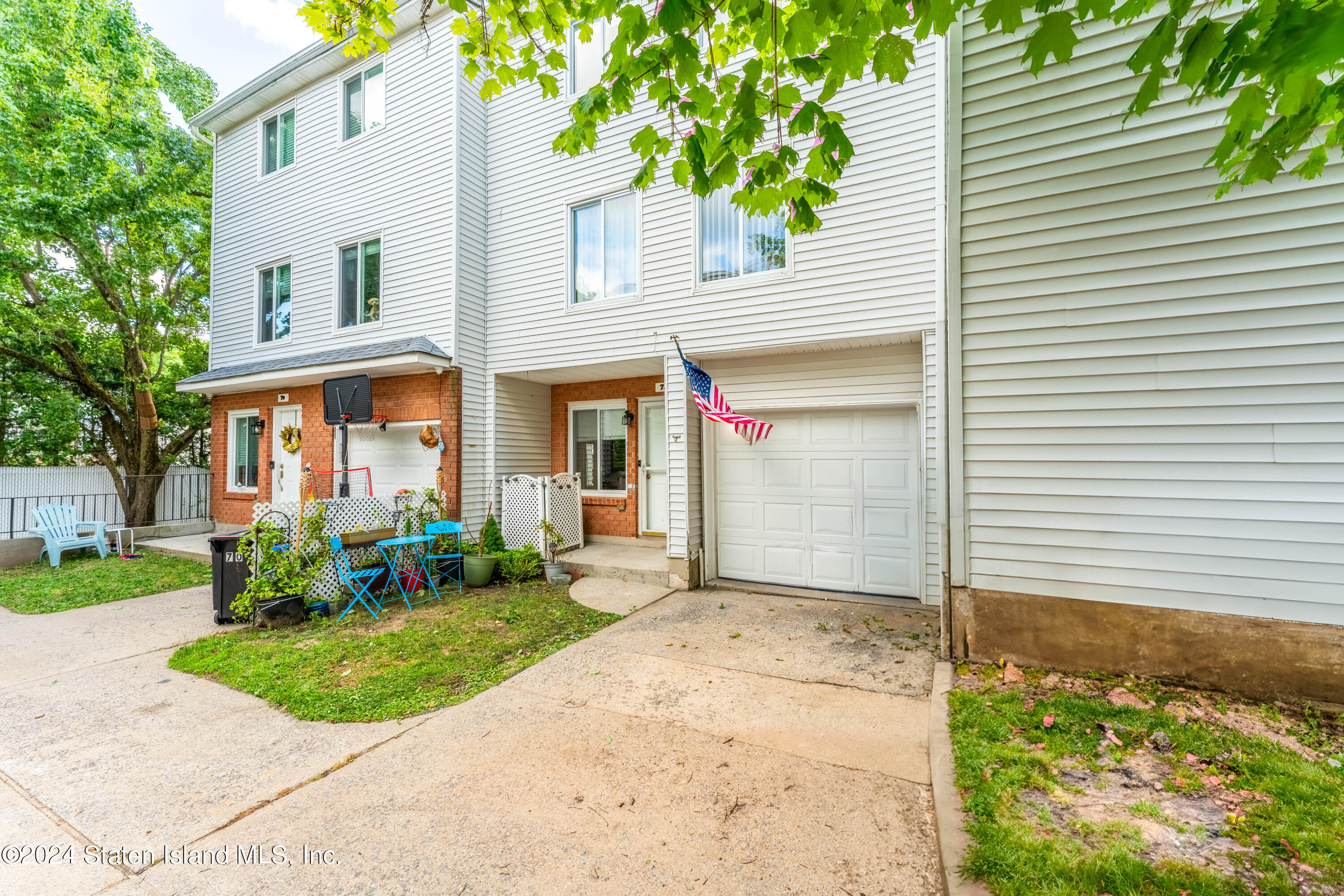 Ilyssa Way, Staten Island, NY 10312