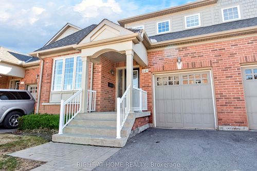 145 Louisbourg Way, Markham, ON, L6E2A2 | Card Image