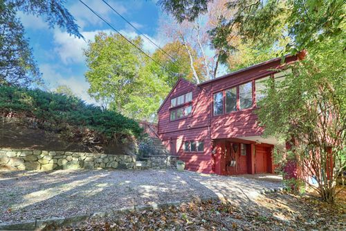 23 Bridge St, Westport, CT, 06880-4928 | Card Image