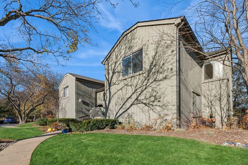 b-33 Shoreline Rd, Lake Barrington, IL, 60010-3840 | Card Image