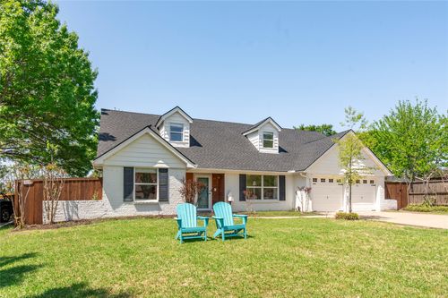 2744 Bay Meadows Ct, Farmers Branch, TX, 75234-7217 | Card Image