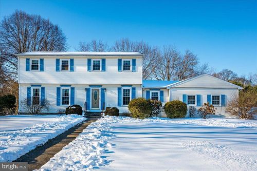 221 Hickory Corner Rd, East Windsor, NJ, 08520-1218 | Card Image