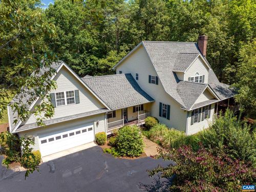536 Fox Hollow Ln, PALMYRA, VA, 22963-4909 | Card Image