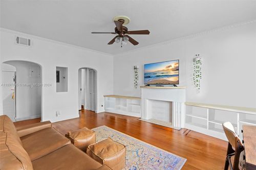 apt-4s-1571 Pennsylvania Ave, Miami Beach, FL, 33139-3664 | Card Image