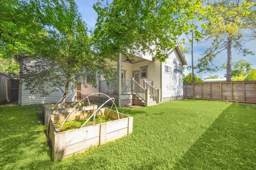 1833 Tabor St, Houston, TX, 77009-1248 | Card Image