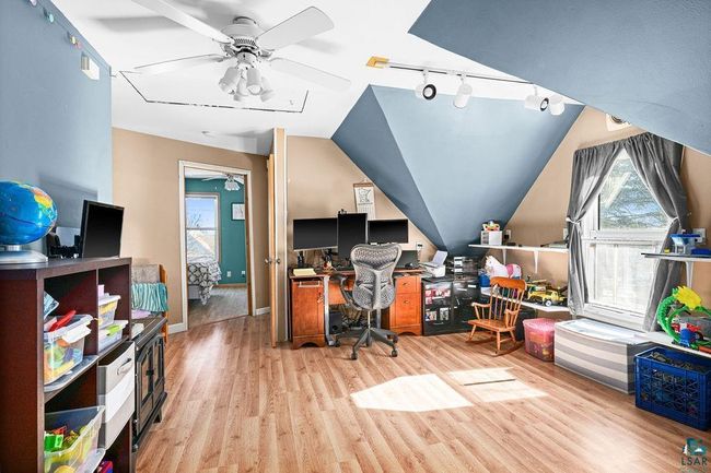 711 E 8 Th St, House other with 3 bedrooms, 2 bathrooms and null parking in DULUTH MN | Image 17