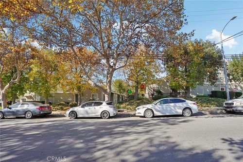 unit-13-11377 Osborne Pl, Lake View Terrace, CA, 91342-7364 | Card Image