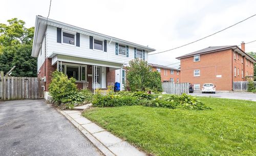 648 Minto St, Oshawa, ON, L1G5K5 | Card Image