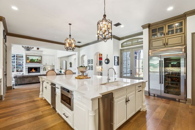 Top-of-the-Line Kitchen Appliances Include a True Residential Fridge, Dual Miele and Bosch Dishwashers, and a Scotsman Nugget Ice Maker | Image 12
