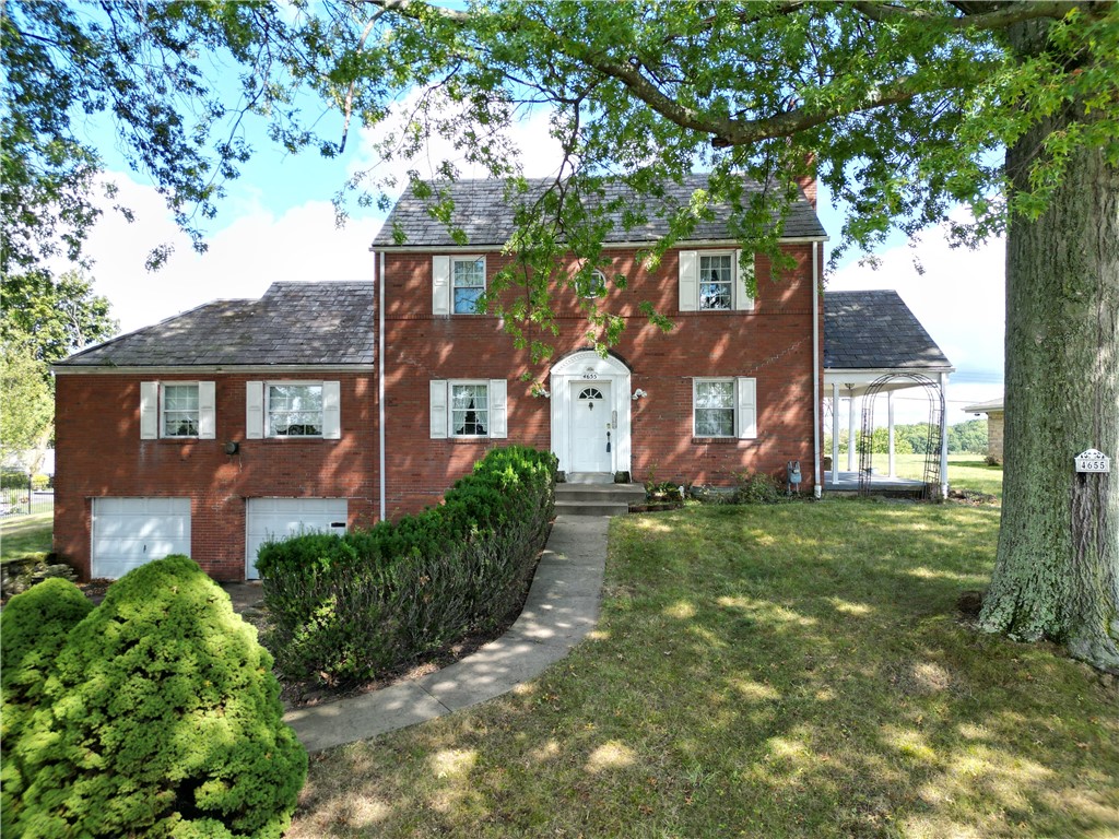 Doverdell Dr, Pittsburgh, PA 15236