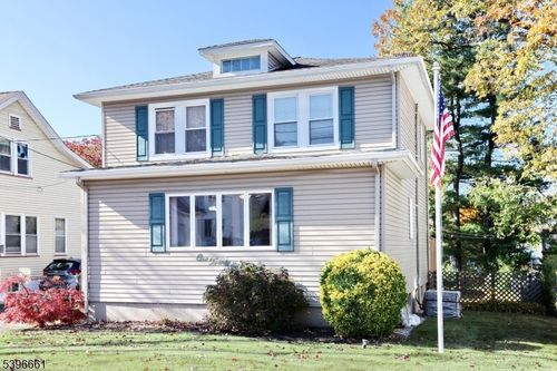 128 9th Ave, Hawthorne, NJ, 07506-1643 | Card Image