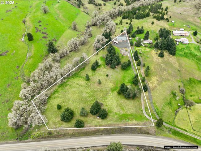 100 Crater Rd, House other with 3 bedrooms, 2 bathrooms and null parking in Camas Valley OR | Image 43