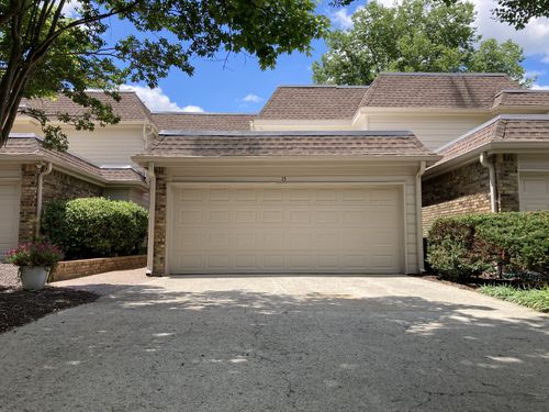 15-401 Bowling Ave, Nashville, TN, 37205-5103 | Card Image