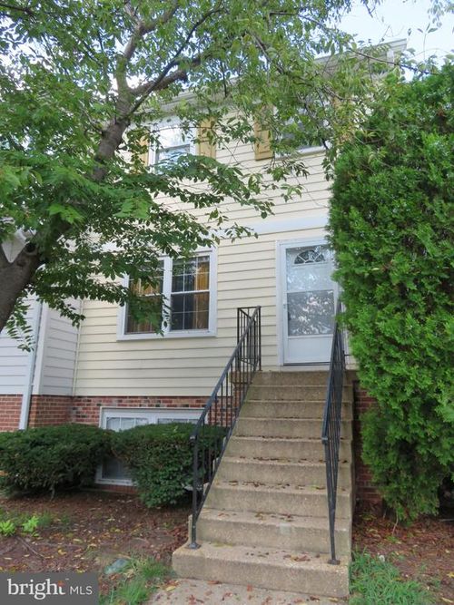 1602 W Bancroft Ln, CROFTON, MD, 21114-1625 | Card Image