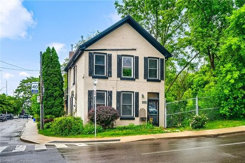 118 Queen St S, Hamilton, ON, L8P3S1 | Card Image