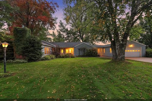 390 River Heights, SHAWANO, WI, 54166 | Card Image