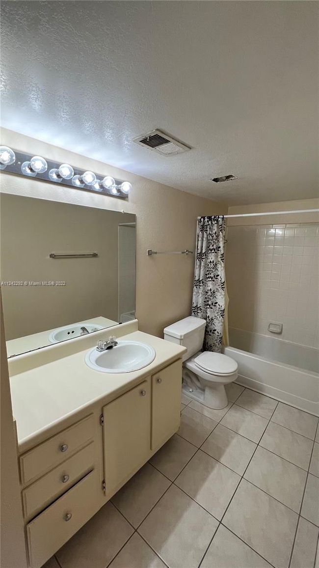 APT-4306 - 2846 S University Dr, Condo with 1 bedrooms, 1 bathrooms and null parking in Davie FL | Image 5