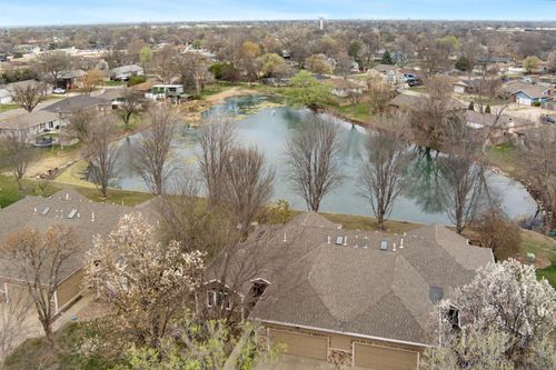 629 Arrowhead Ln, Salina, KS, 67401-7852 | Card Image